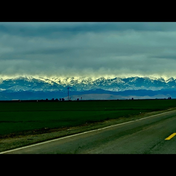 Meet your Posher, Blossom’s Closet - Picture 2 of 3